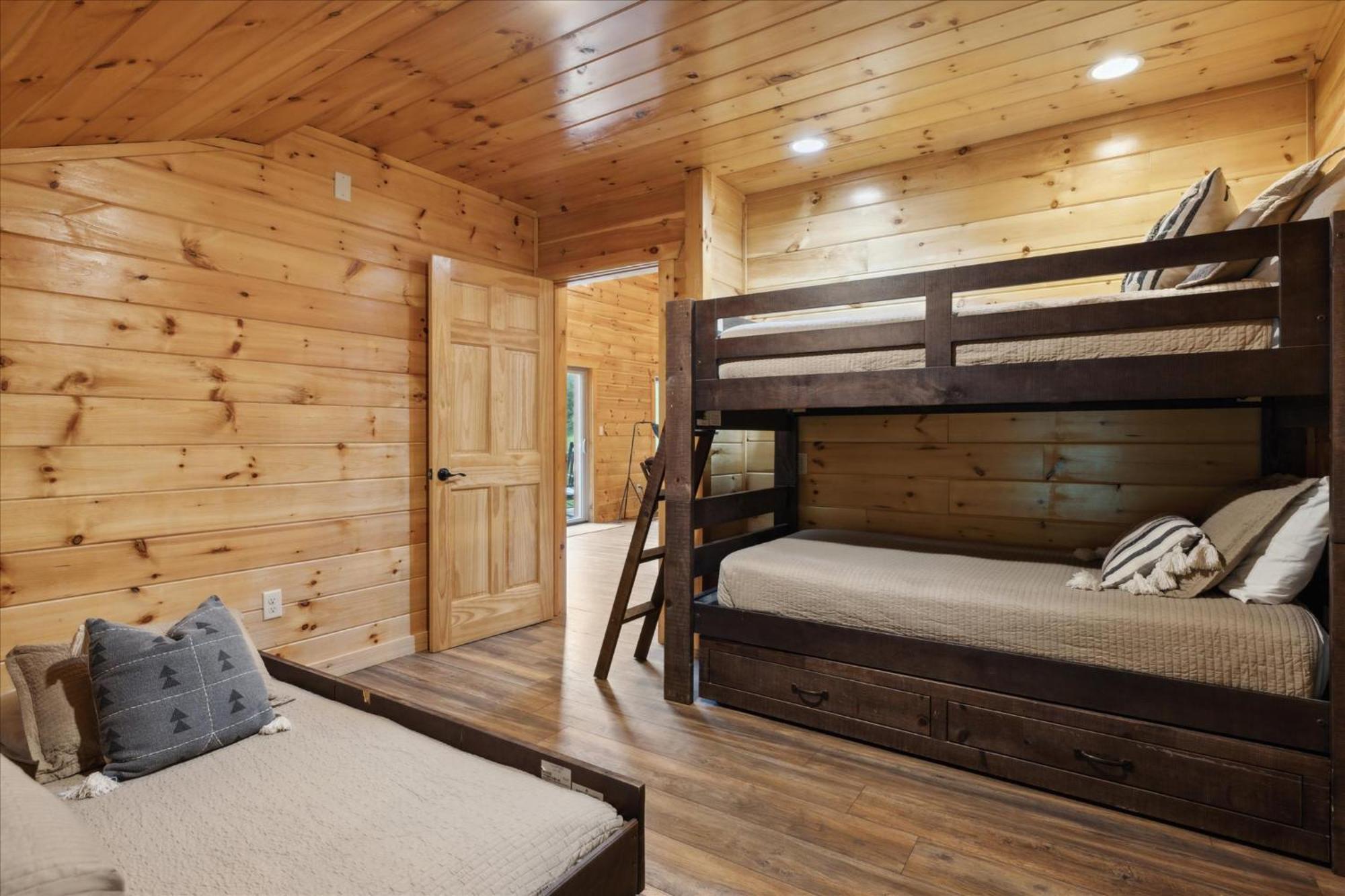 Hot Tub Fire Pit Game Room Theater Easy Access Sleeps 12 - Black Bear Lodge Pigeon Forge Extérieur photo