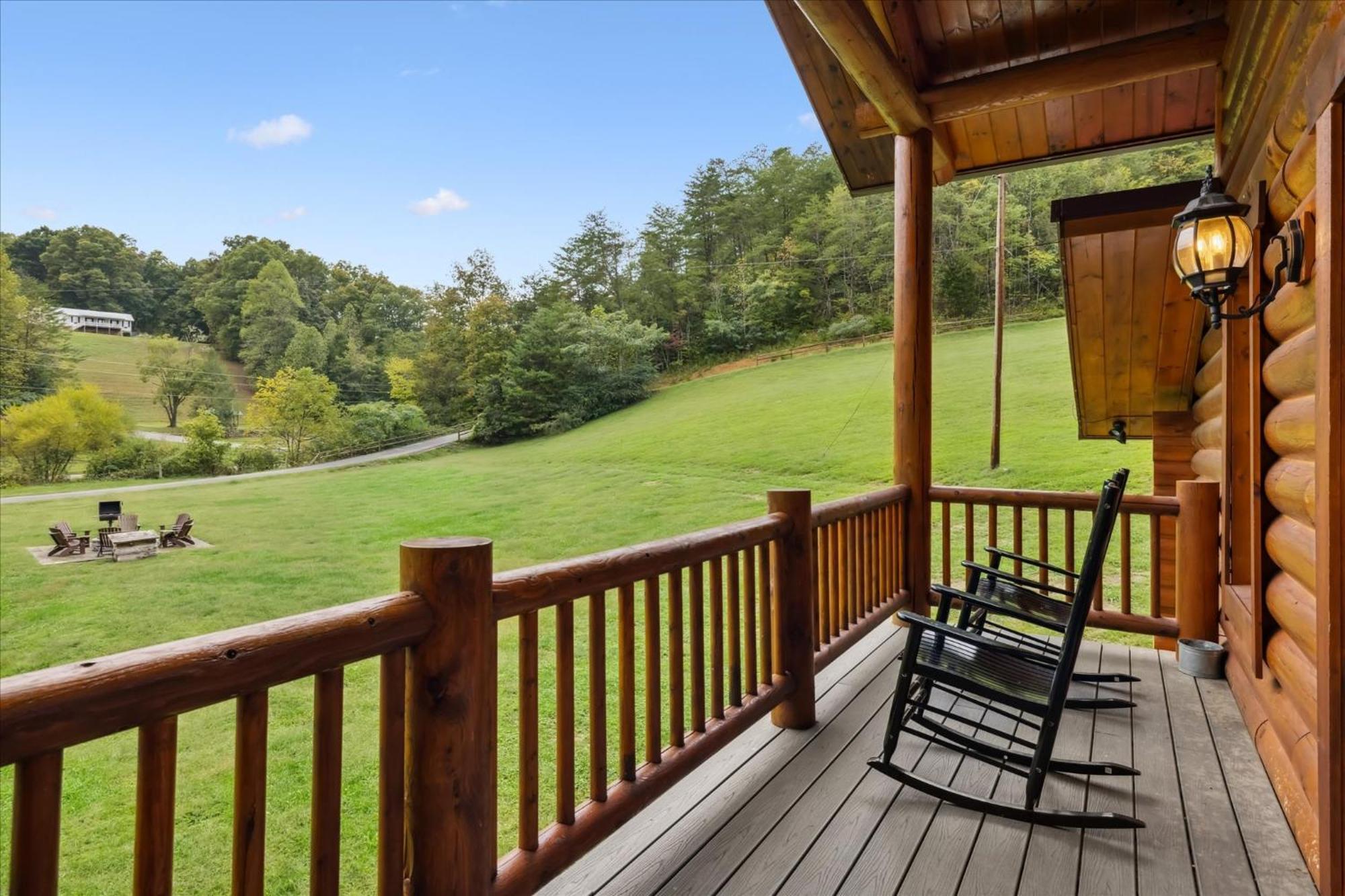 Hot Tub Fire Pit Game Room Theater Easy Access Sleeps 12 - Black Bear Lodge Pigeon Forge Extérieur photo