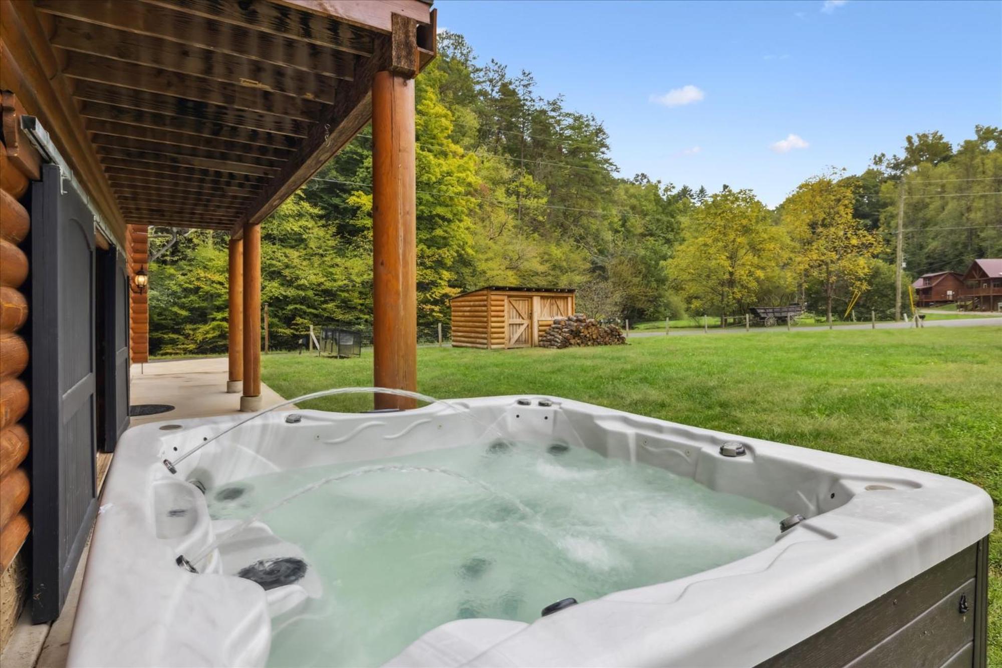Hot Tub Fire Pit Game Room Theater Easy Access Sleeps 12 - Black Bear Lodge Pigeon Forge Extérieur photo