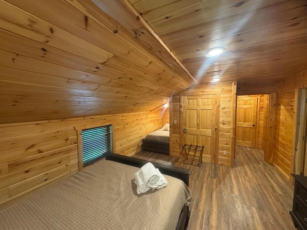 Hot Tub Fire Pit Game Room Theater Easy Access Sleeps 12 - Black Bear Lodge Pigeon Forge Extérieur photo